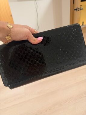 Gucci Black Patent Leather Signature Envelope Clutch